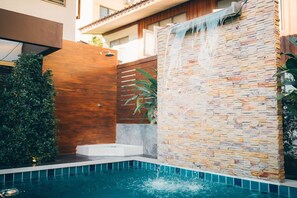 Outdoor pool - I Lanna House (Chiang Mai)