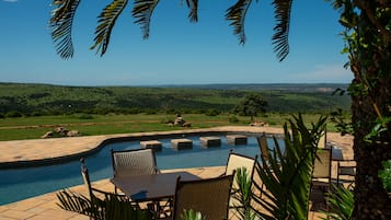 2 outdoor pools, sun loungers