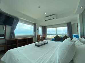 Deluxe Sea View | 무료 미니바, 객실 내 금고, 각각 다른 스타일의 인테리어, 책상