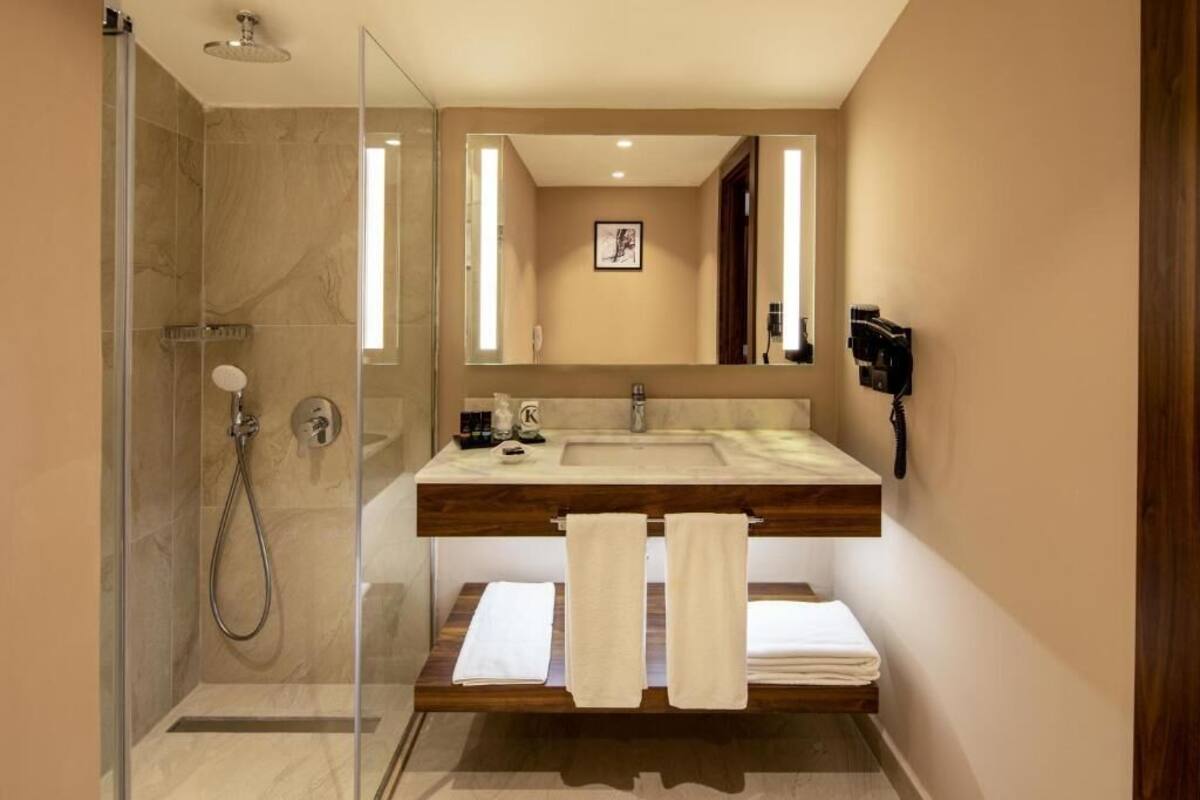 1 bedroom, minibar, in-room safe, desk