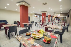 Food court - Hotel Cuore di Nesima (Catania)
