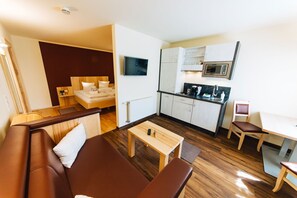 Basic Studio (Top 1) | Living area | Flat-screen TV - Burgls Apartmenthaus (Hermagor-Pressegger See)