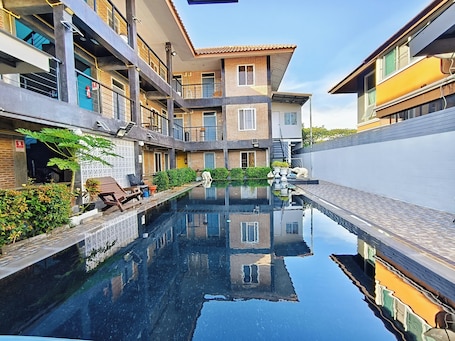 Front of property. ORA HOUSE