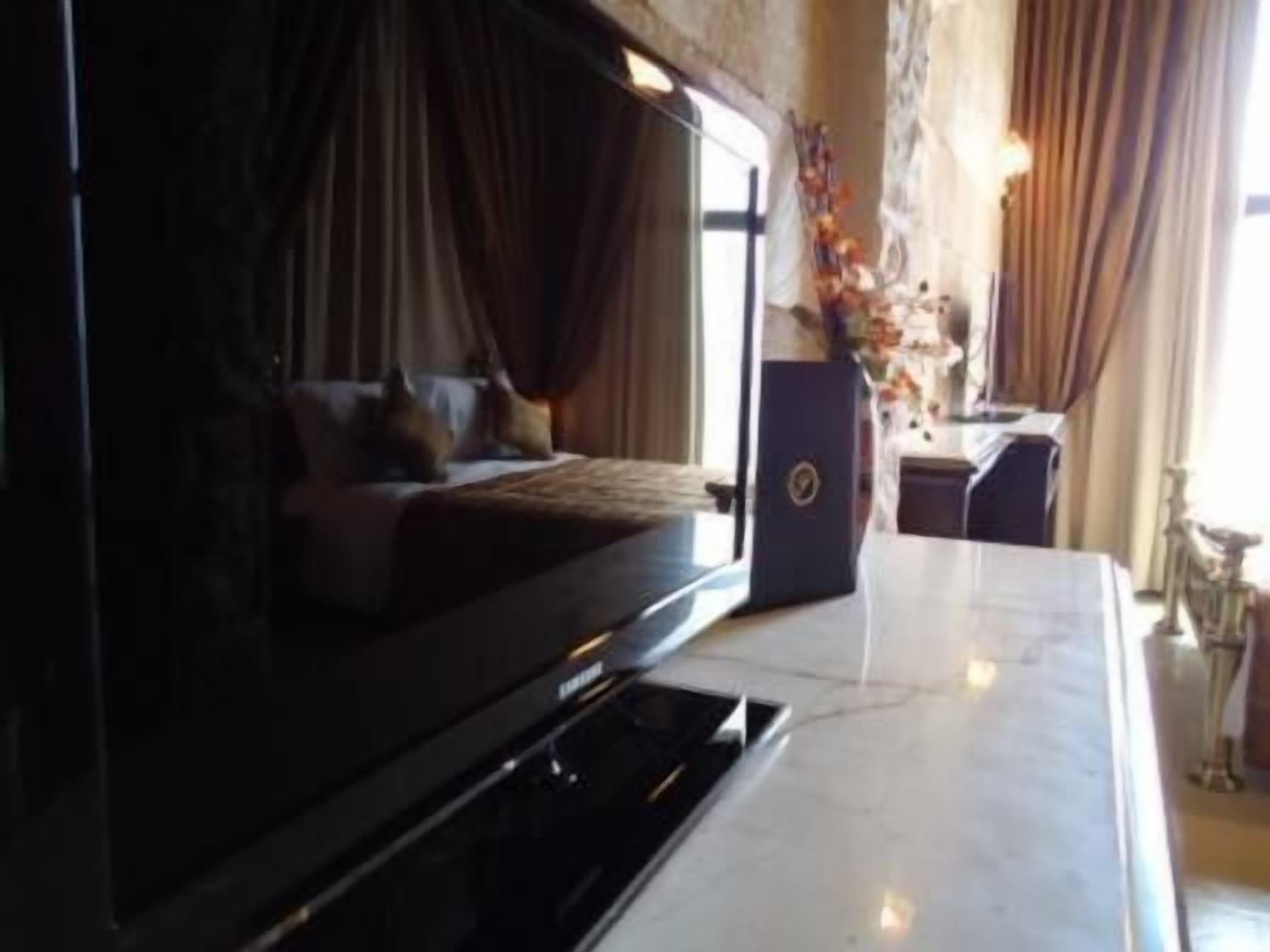 1 habitación, minibar, caja de seguridad en la habitación y escritorio 