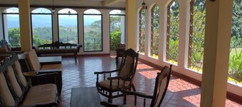 Mahaweli Regent Hotel