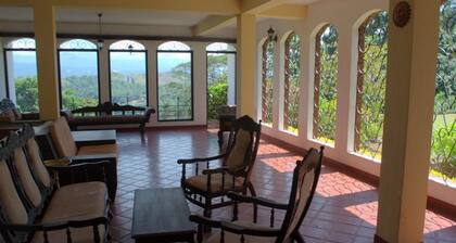 Mahaweli Regent Hotel