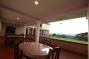 Restaurant - Mahaweli Regent Hotel (Kandy)