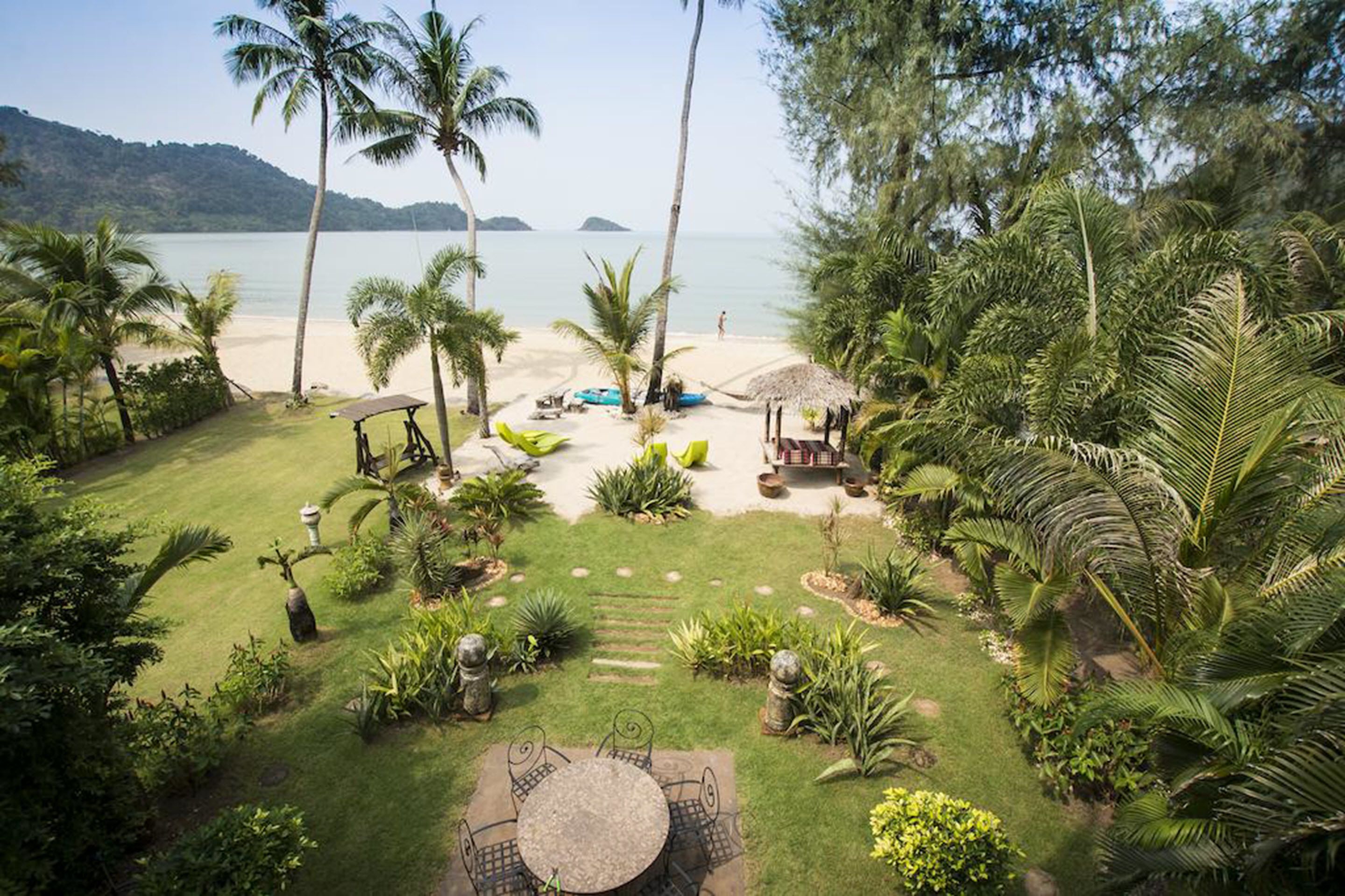 Beachfront Villa | 客房景观