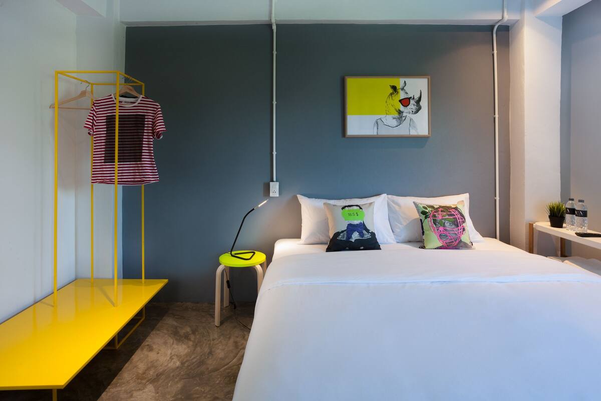 Standard King Bed  | 免費無線上網