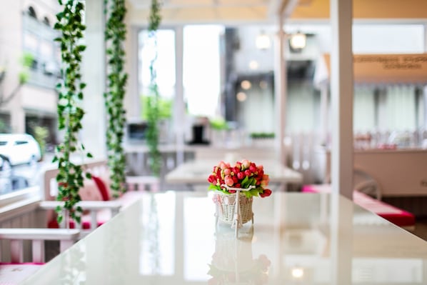 Lobby sitting area - Happiness station B&B (Hualien City)