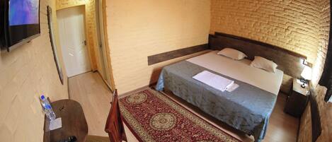 标准双人房 | 办公桌、笔记本电脑工作区、隔音、免费 WiFi