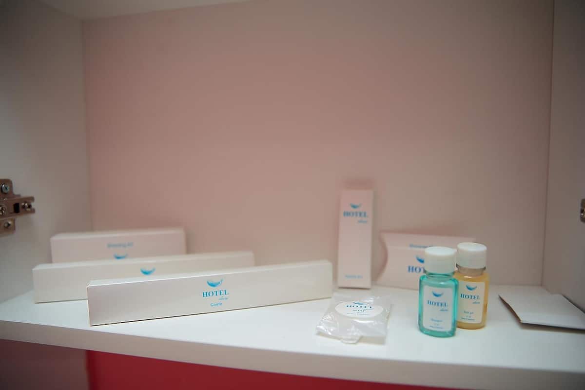 shower, free toiletries, hair dryer, bathrobes