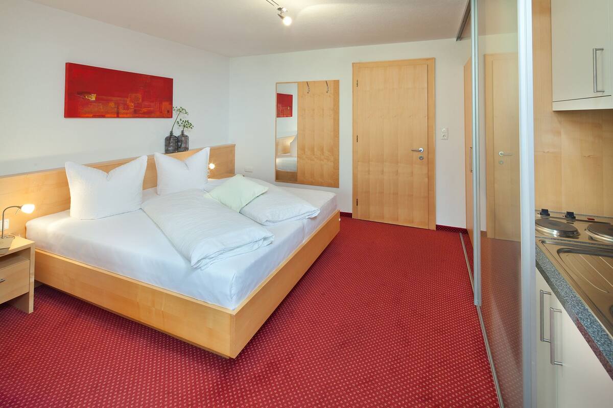 Standard Apartment, 2 Bedrooms (1) | In-room safe, soundproofing, cots/infant beds, free WiFi