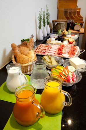 Buffet breakfast for a fee