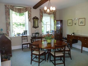 Free daily English breakfast  - The Old Vicarage B&B (Buxton)