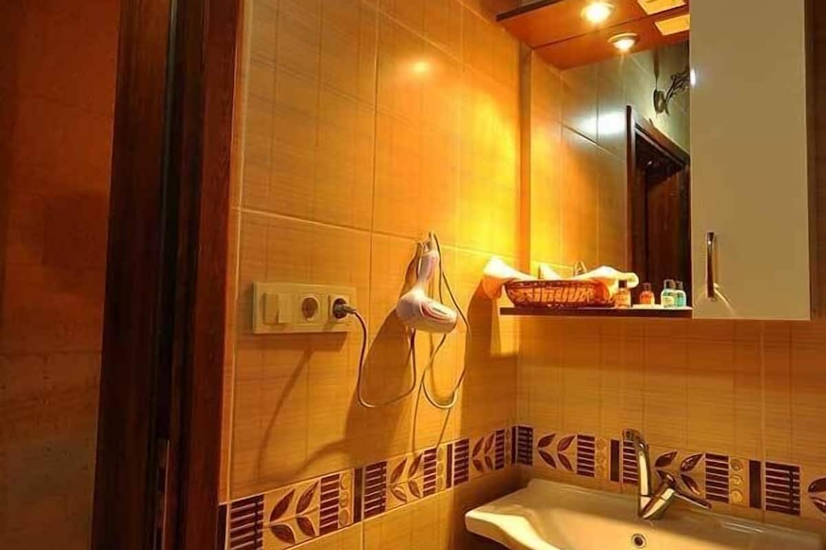 free toiletries, hair dryer, bathrobes, slippers