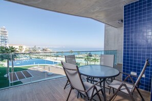 Apartamento, 2 habitaciones, terraza, vistas al mar | Vistas desde la habitación