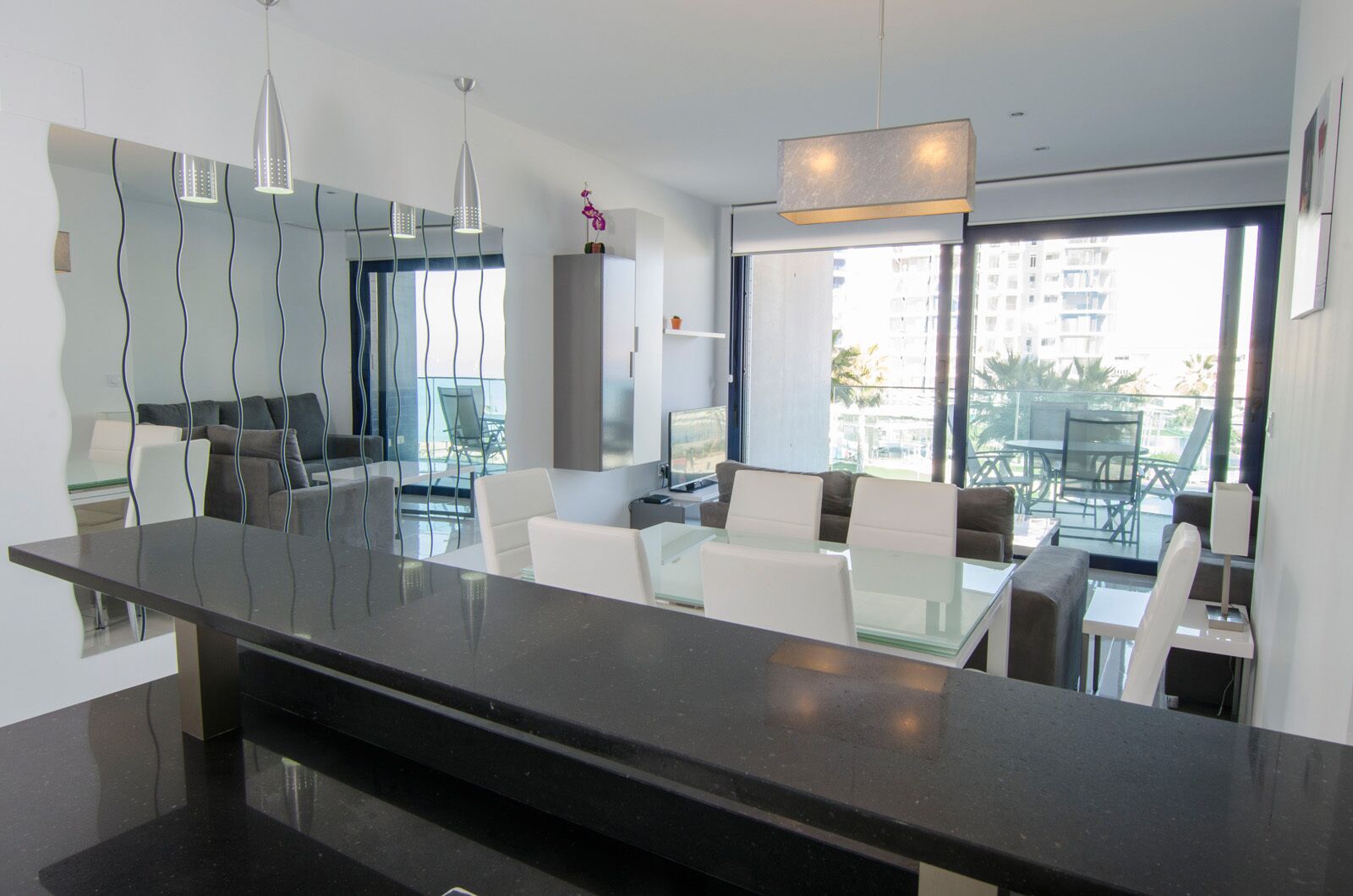Apartamento, 2 habitaciones, terraza, vistas al mar | Comedor