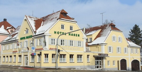 Front of property - Hotel Hasen Kaufbeuren (Kaufbeuren)