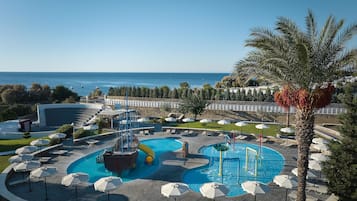 5 piscinas externas, guarda-sóis, espreguiçadeiras