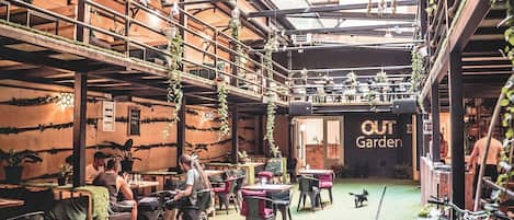 3 bares o lounges, bar en la azotea