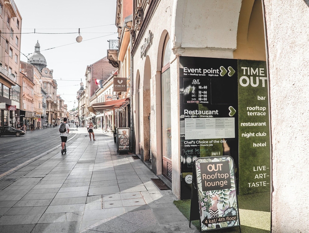 Chillout Hostel by null