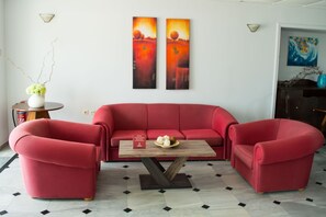 บริเวณนั่งเล่นที่ล็อบบี้