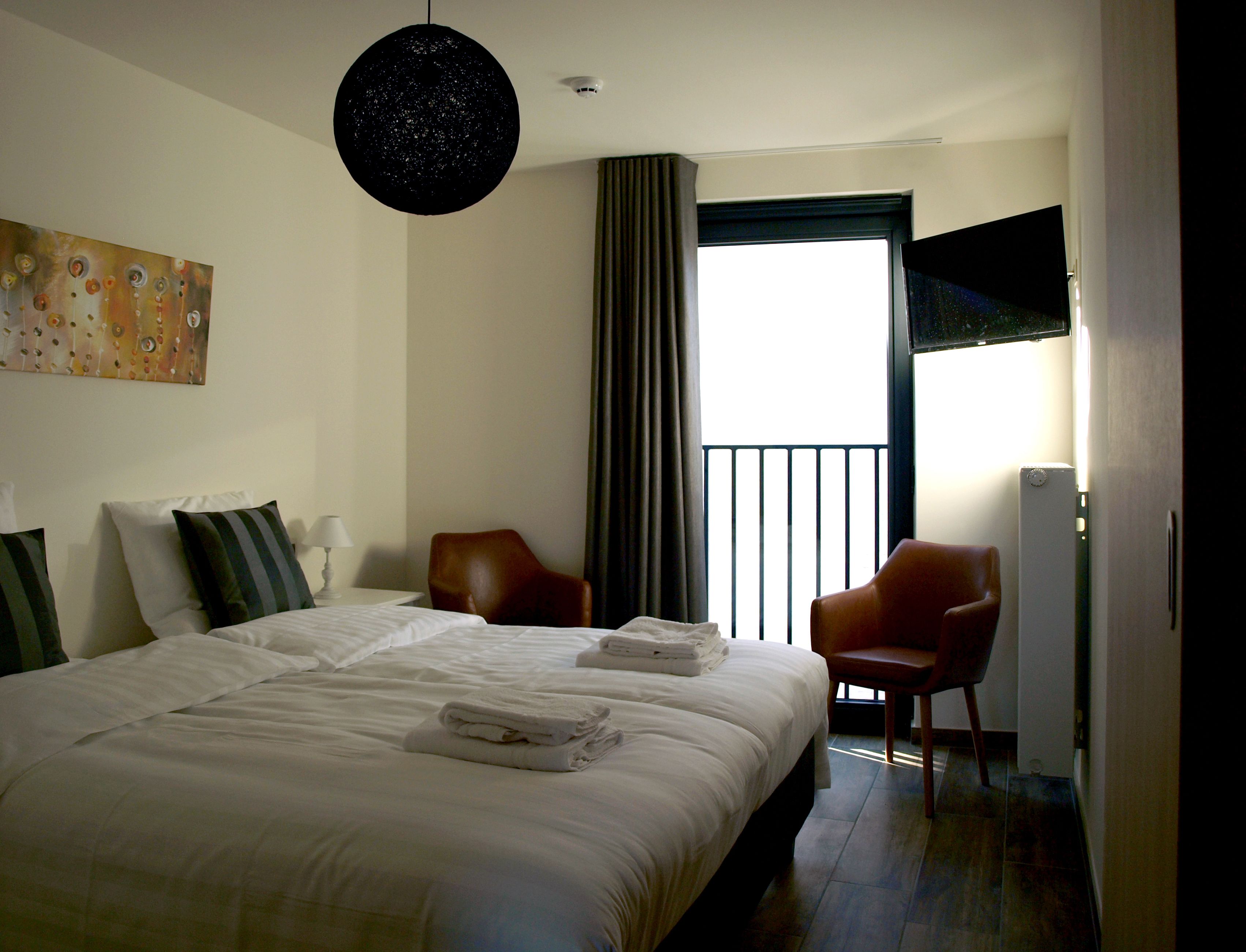 double room | iron/ironing board, free wifi