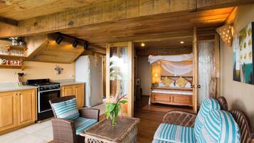 Standard Suite, 1 Bedroom, Kitchen, Ocean View (Tamarind) | Private kitchen | Full-sized fridge, oven, stovetop, electric kettle