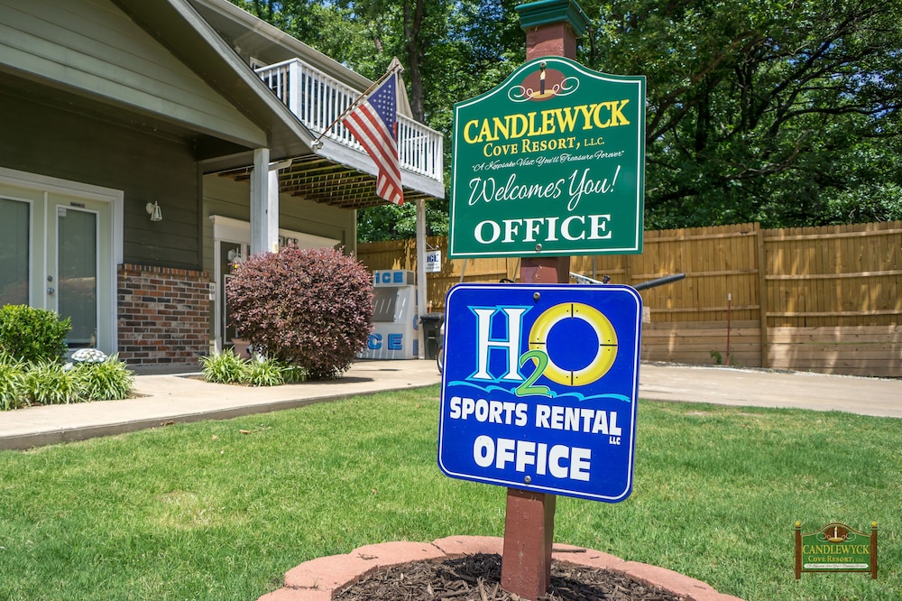 Candlewyck Cove Resort