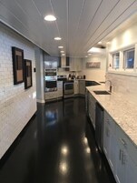 House, 3 Bedroom, 3 Bath, Lake Front | Private kitchen | Microwave, coffee/tea maker, cookware/dishes/utensils