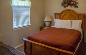 Cabin, 2 Bedrooms | Individually decorated, individually furnished, iron/ironing board
