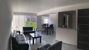 Living room - Loft Palo de Arco (Querétaro)