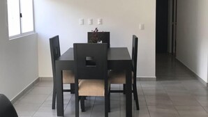 In-room dining - Loft Palo de Arco (Querétaro)
