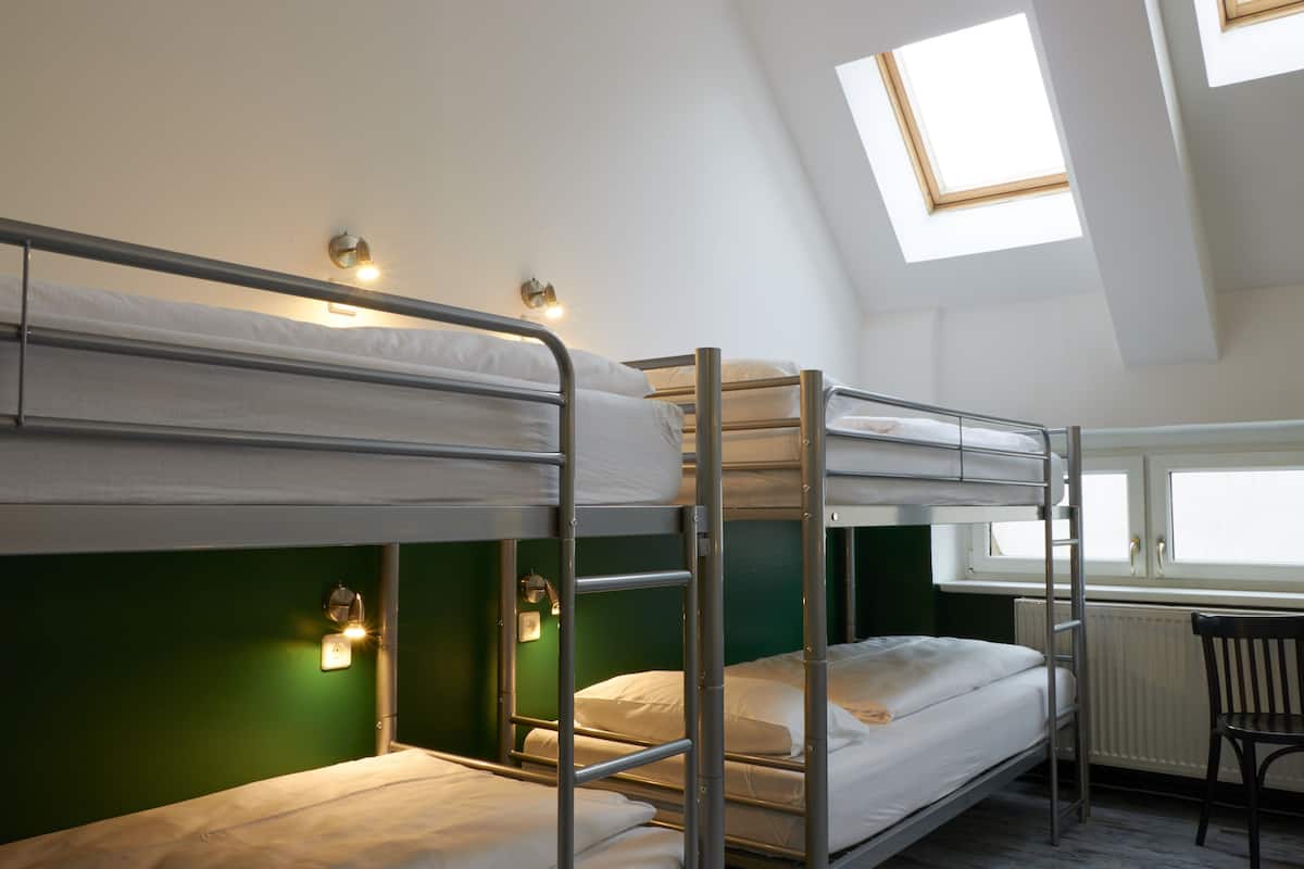 In-room safe, free WiFi