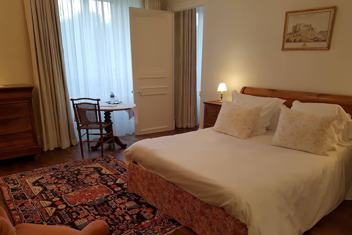 Junior-Doppelzimmer (1er étage N°3 sdb ouverte)