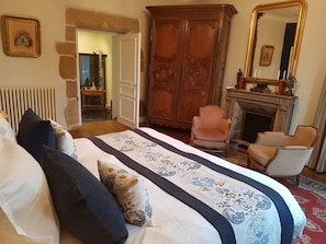 Superior Double Room (balnéo 1er étage N°5) - Manoir de Kergrec'h (Plougrescant)