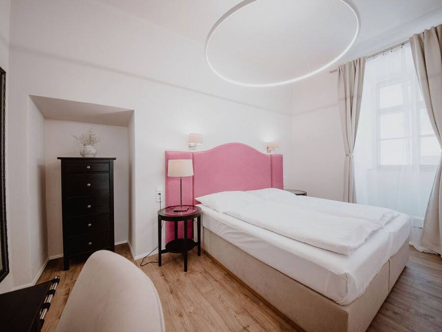 Basic Double Room, 1 Bedroom | Desk, free wired Internet, bed sheets