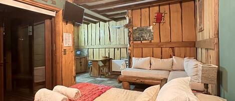 Cabaña Matrimonial Choroy | Iron/ironing board, free WiFi, bed sheets