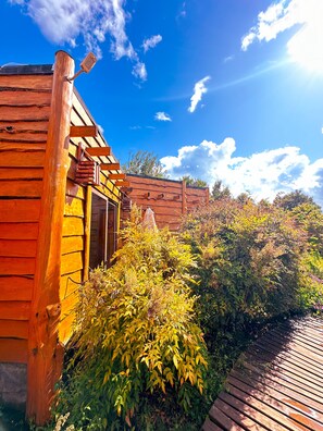 高级小屋, 1 间卧室, 无烟房, 度假村景观 | 熨斗/熨板、免费 WiFi、床单