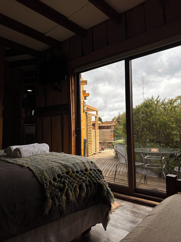 高级小屋, 1 间卧室, 无烟房, 度假村景观 | 熨斗/熨板、免费 WiFi、床单