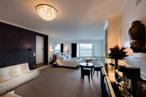 Luxury Suite, Hot Tub, Lake View (SPA) | Frette Italian sheets, premium bedding, down comforters