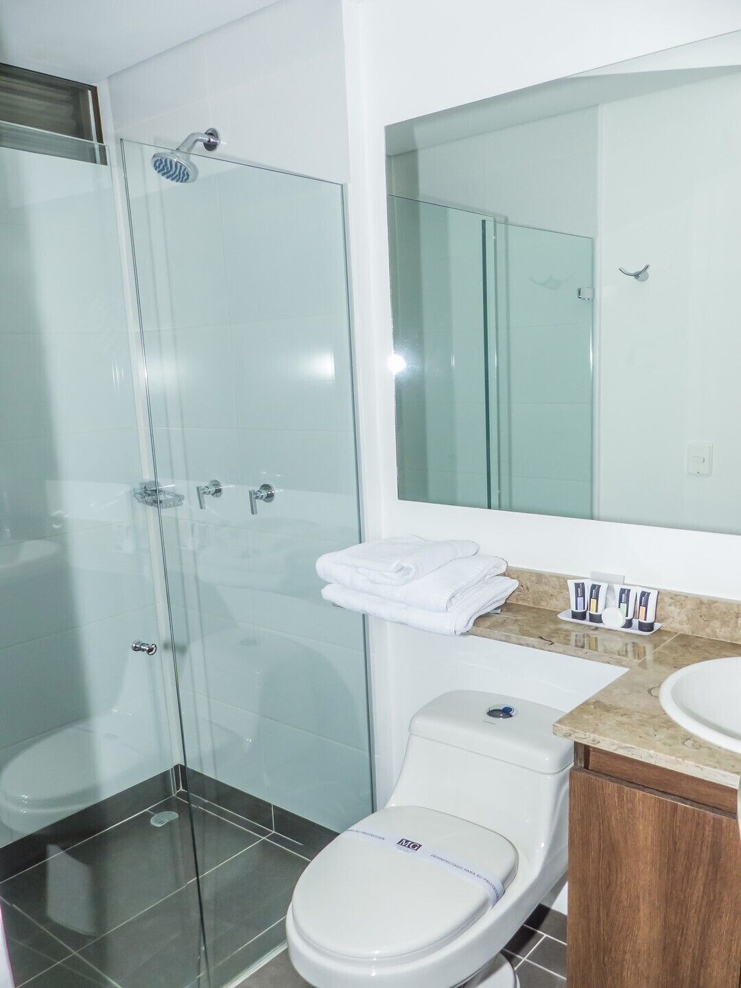 shower, free toiletries, towels