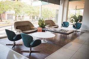 Sala de estar en el lobby