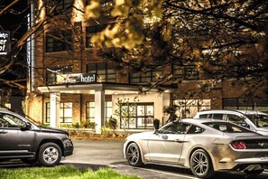 Self-parking (surcharge) 20 per day