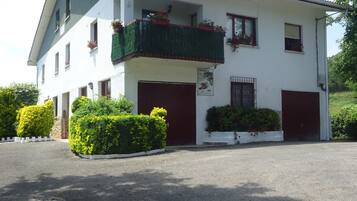 Bagian depan properti