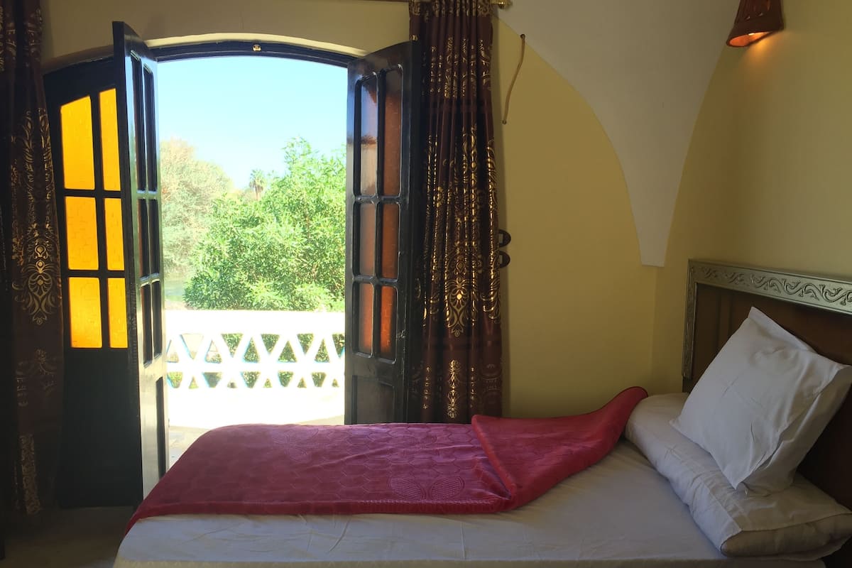 Classic Double Room, 2 Twin Beds, Lake View | Egyptian cotton sheets, premium bedding, blackout drapes