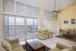 Living area - Key West Vacation Properties & Realty (Key West)