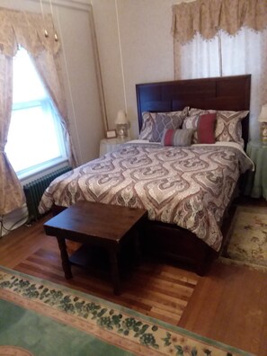 Habitación, baño compartido (Swartz Room) | Wifi gratis y ropa de cama 