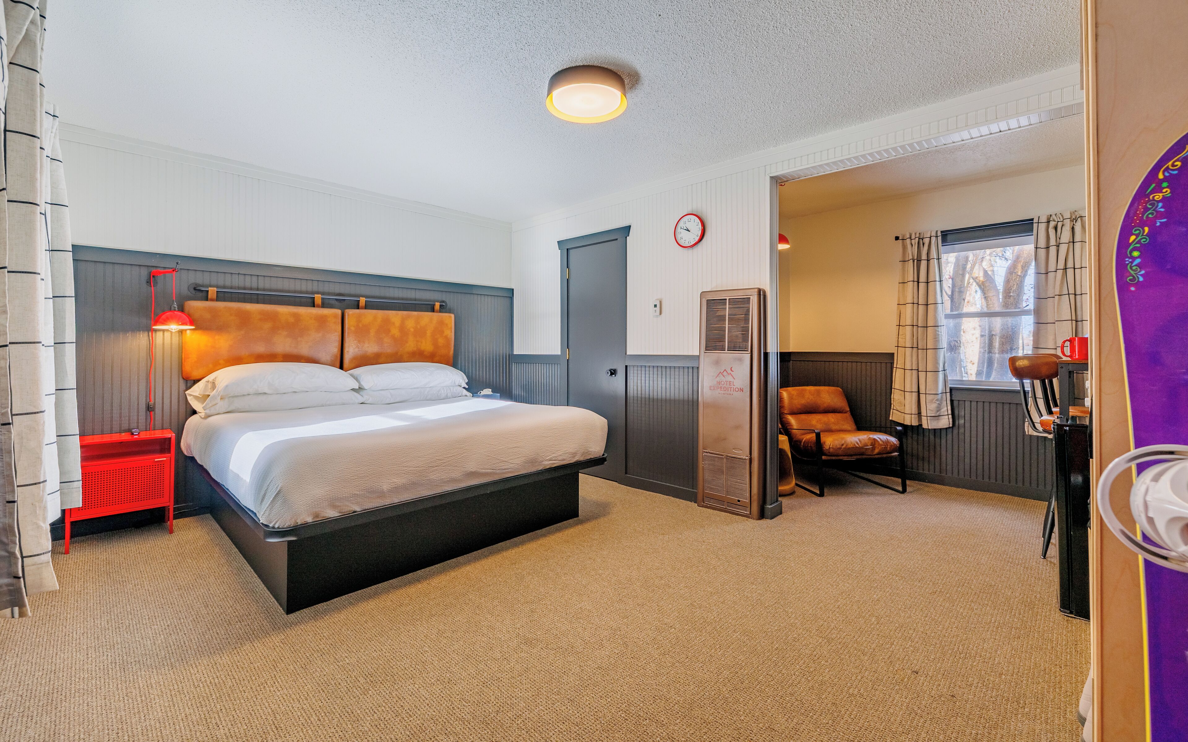 Signature-rum | Sängtillbehör av högsta kvalitet, skrivbord och arbetsyta för laptop